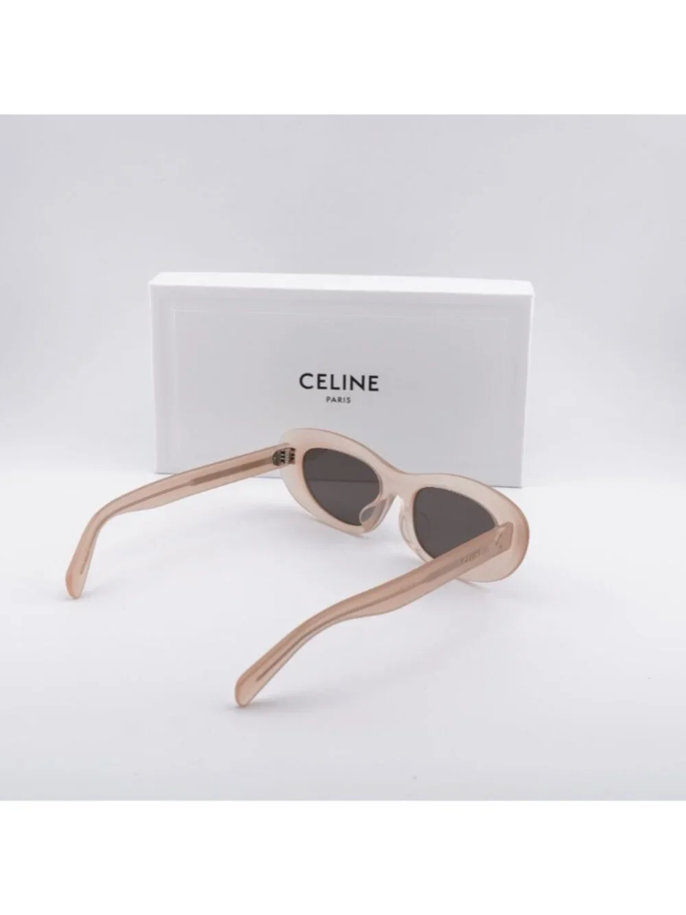 Celine model cl40310u